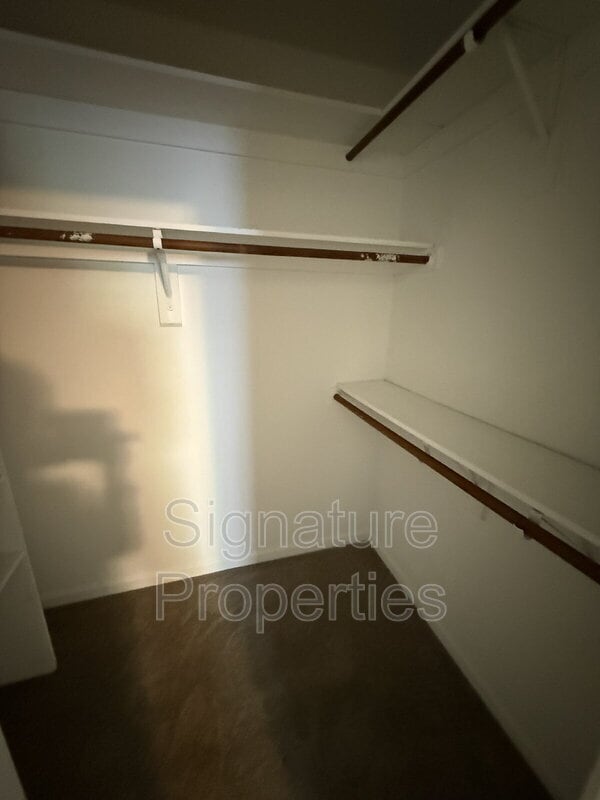 Building Photo - 508 Mulligan Dr