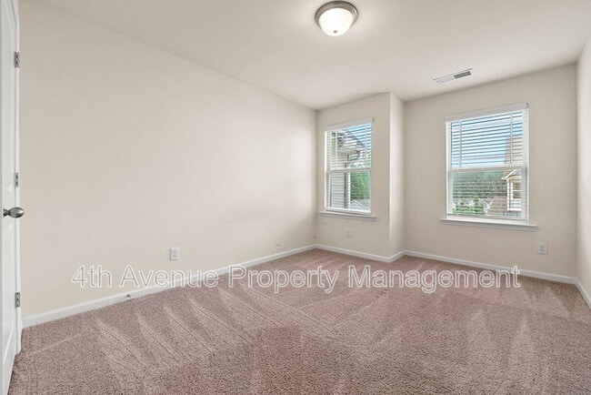 Building Photo - 3478 Abbey Wy