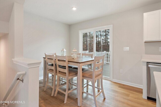 Building Photo - 602 Cyprus Ct