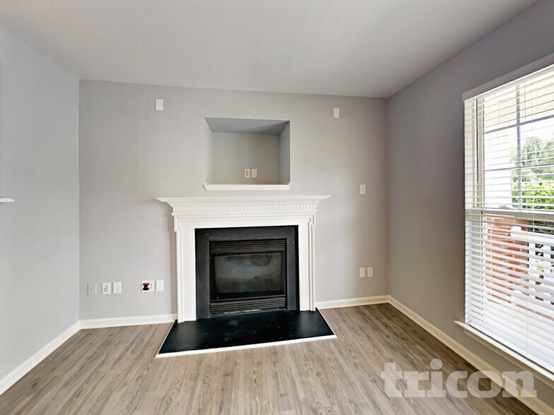 Building Photo - 13109 Autumn Trace Dr