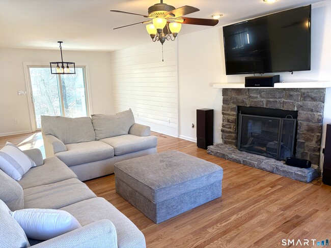 Building Photo - 96 Winibig Trail