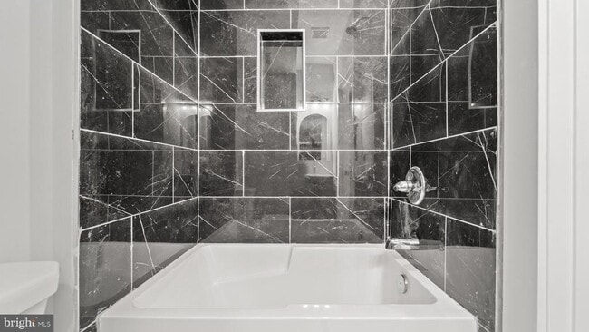 Building Photo - 1432 Ogden St