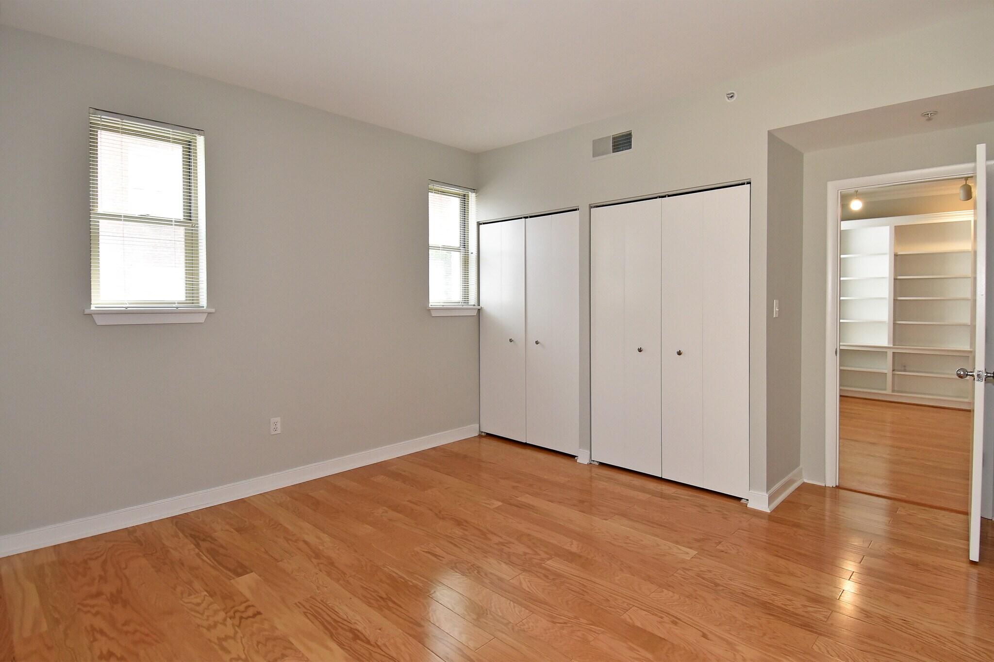 BR #1 double closets large BR - 1445 N St NW