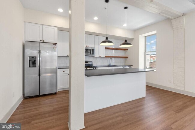 Building Photo - 1618 Mifflin St