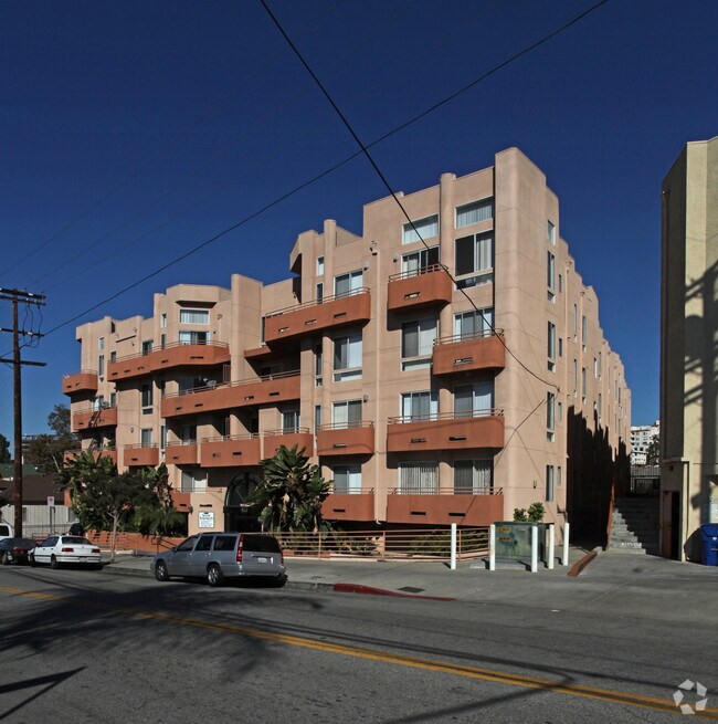 Building Photo - Alpine Apartments