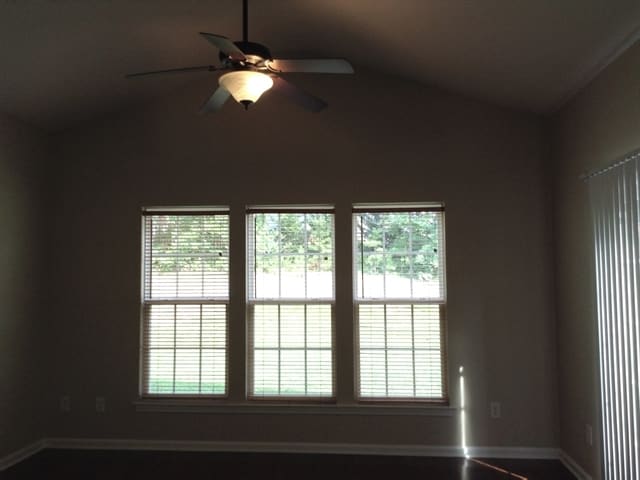 Building Photo - 1039 Canopy Dr