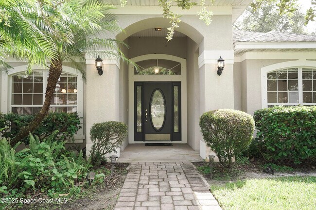 Primary Photo - 2295 Botanica Cir