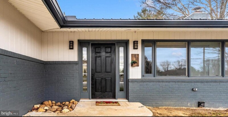 Building Photo - 80 N Edgewood Dr