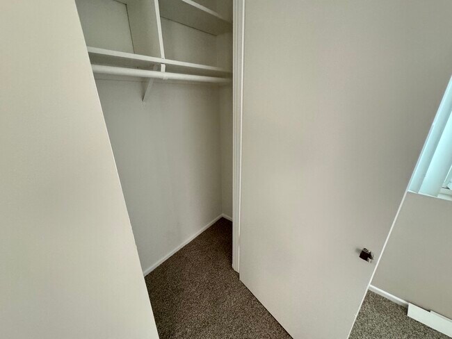 Building Photo - 11500 Rochester Ave