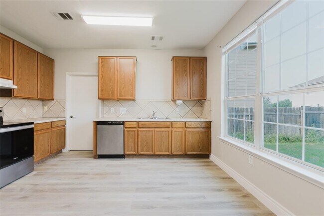 Building Photo - 8011 Running Water Dr