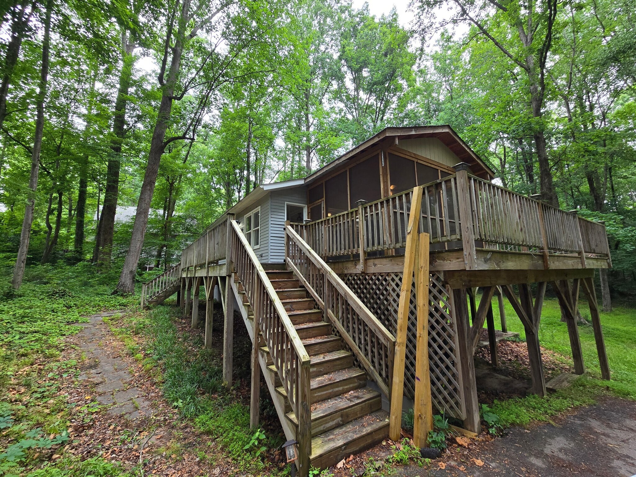 Building Photo - 1117 Ralph Dr
