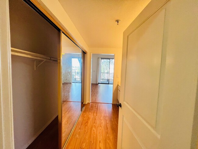 Building Photo - 2-bedroom, 2-bathroom condo located in a h...