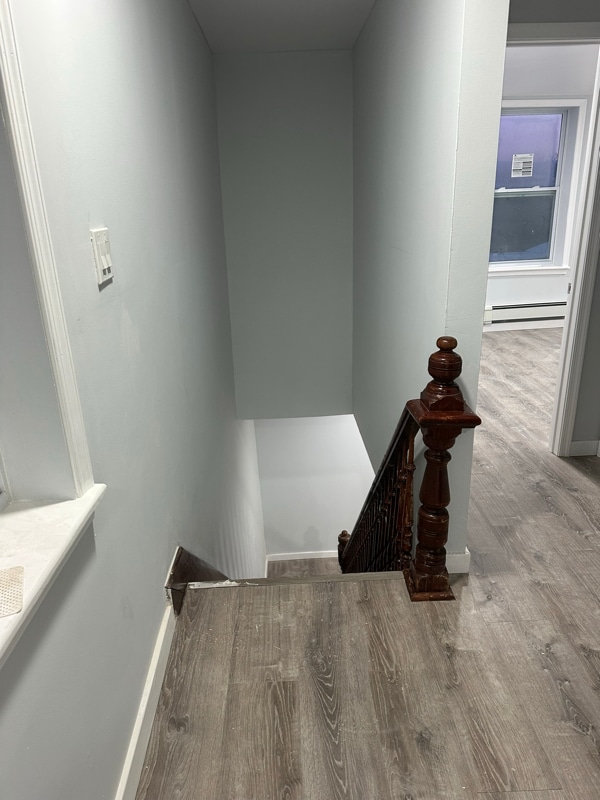 Building Photo - 533 W State St