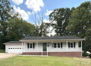 Building Photo - 205 W Nims Ave
