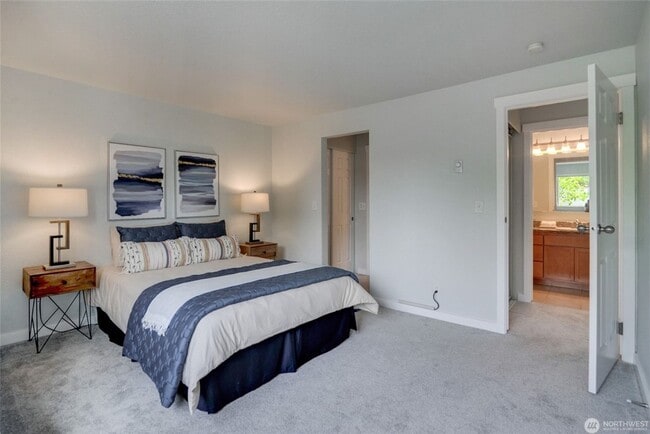 Building Photo - 2bd/1ba Kirkland Condo