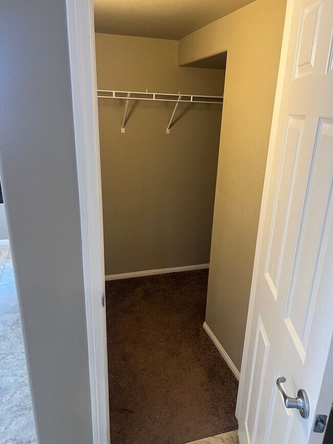 Building Photo - Located in the Southwest 3 Bed | 2.5 Bath | Loft | 2-Car Garage spacious backyard