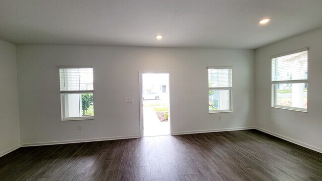 Building Photo - 6061 Blissful St