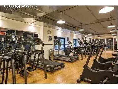 Building Photo - 212 E 47th St