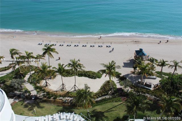 Building Photo - 16901 Collins Ave