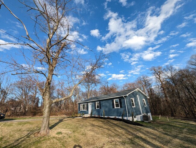 Building Photo - 1836 Perryville Rd