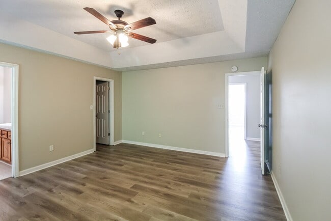 Building Photo - 1120 Eatonton Way