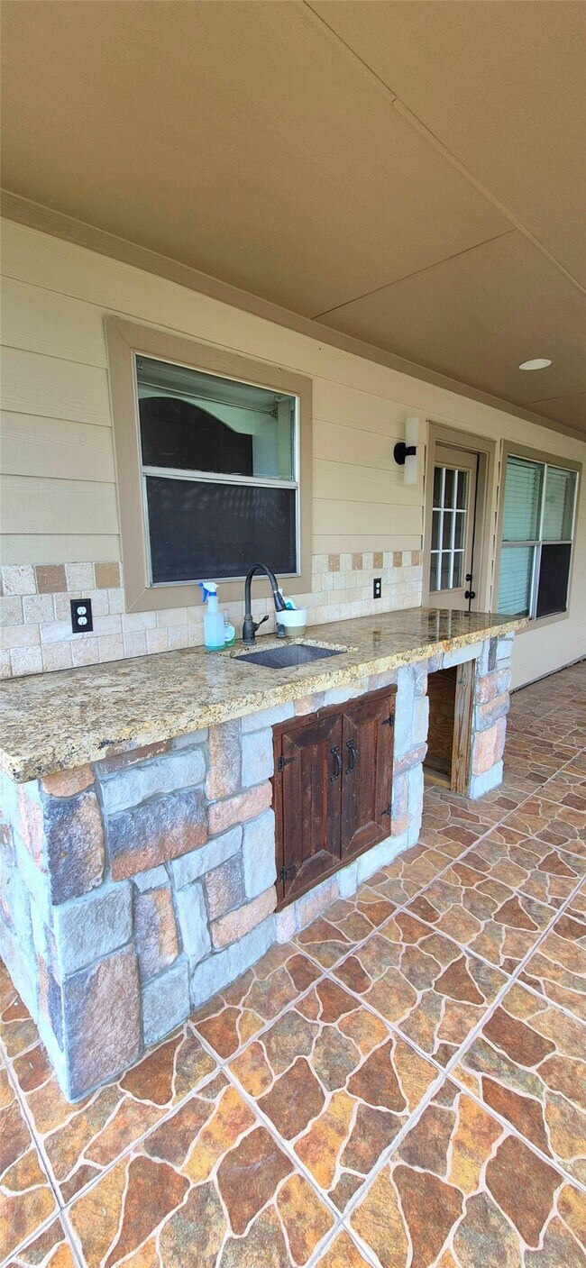 Building Photo - 17518 Wild Willow Ln