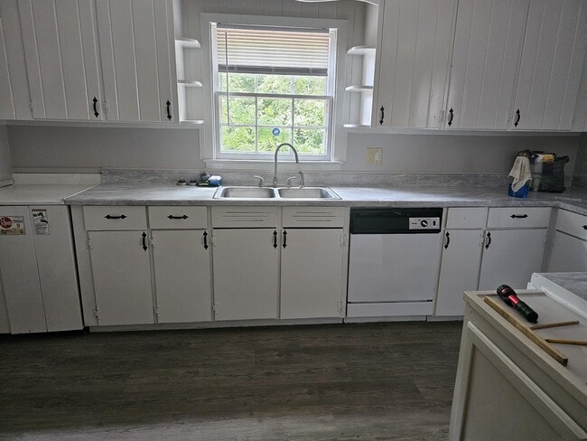 Building Photo - 1672 Wellons Dr