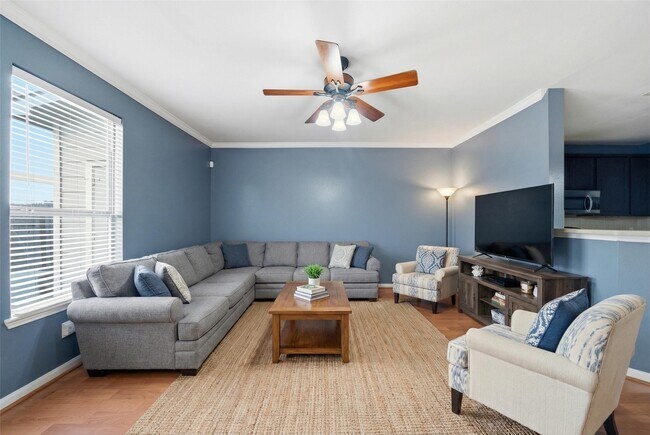 Building Photo - 8030 Singing Sonnet Ln