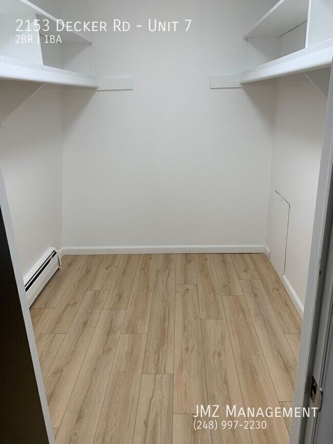 Building Photo - 2153 Decker Rd