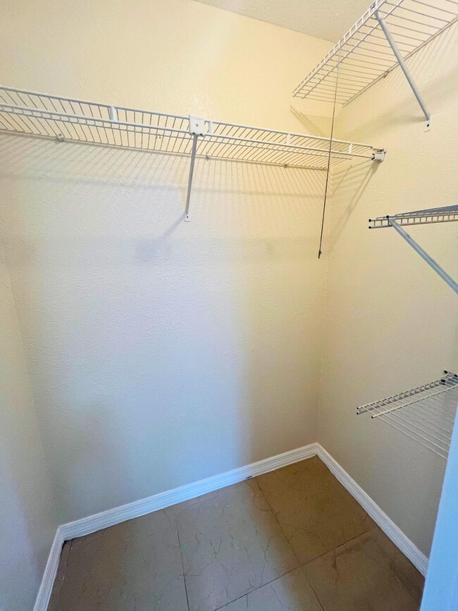 Building Photo - 3029 Martin Ave