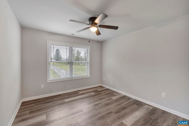 Building Photo - 151 Naylor Ln