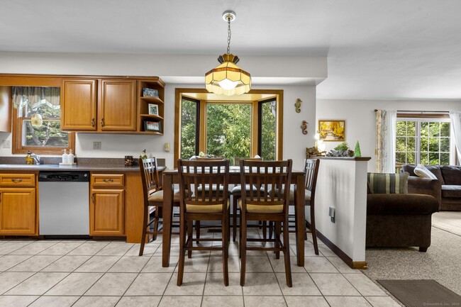 Building Photo - 21 Lyda Dr