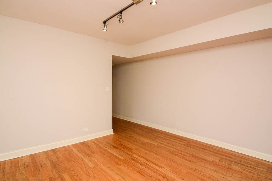 Building Photo - 2328 N Rockwell St