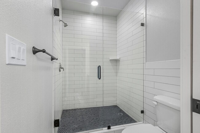 Building Photo - 554 S Church Dr