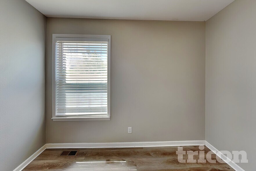Building Photo - 3812 S Ceylon Way