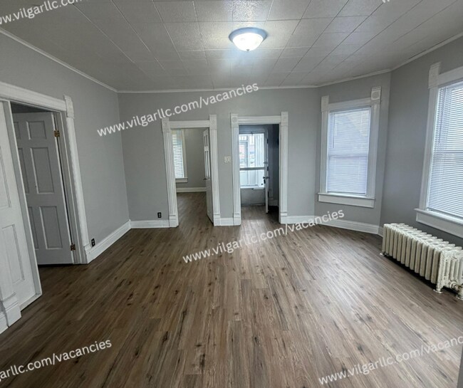 Building Photo - 1114 Pine St