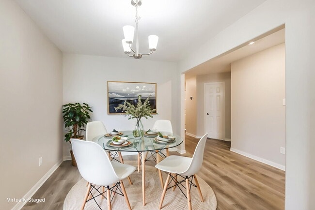 Building Photo - 28923 Village Creek Loop