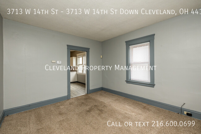 Building Photo - Wonderful Cleveland Duplex