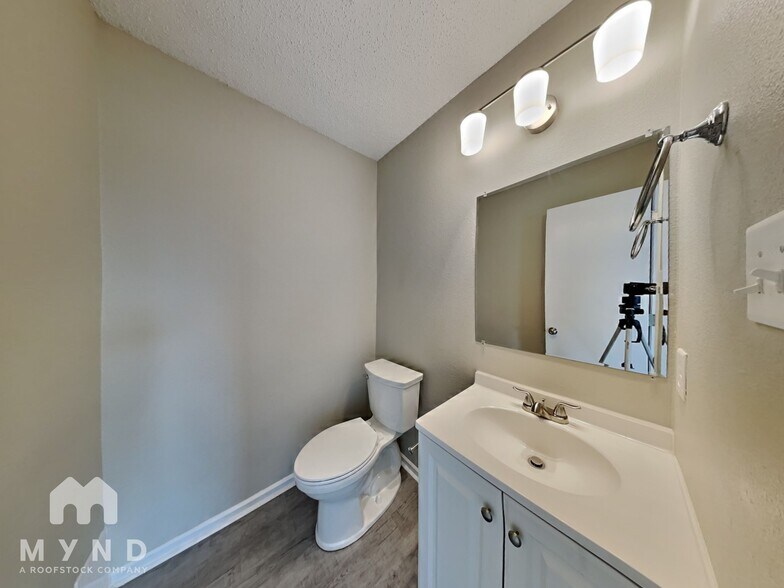 Building Photo - 8431 Adams Mills Pl