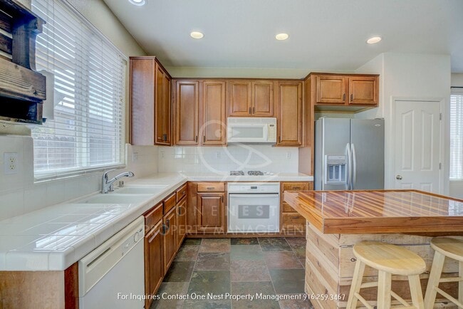 Building Photo - 1362 Paddington Way