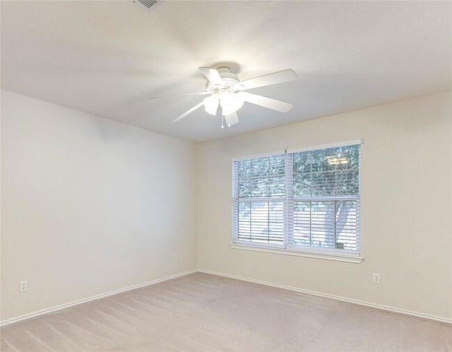 Building Photo - 3712 Julianas Way