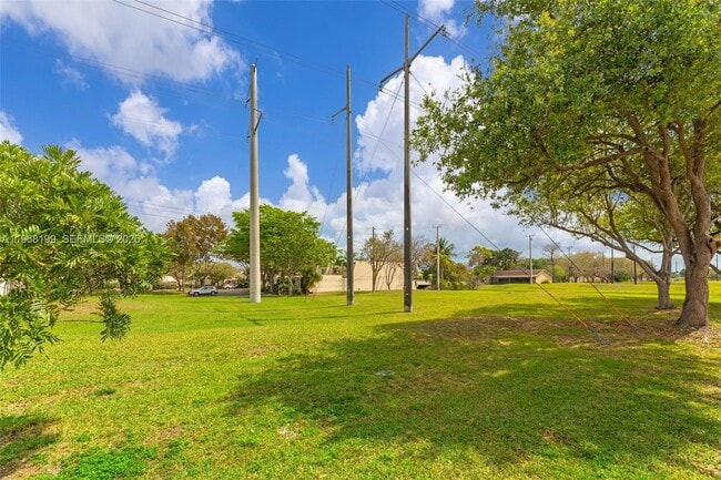 Building Photo - 7825 SW 103rd Pl