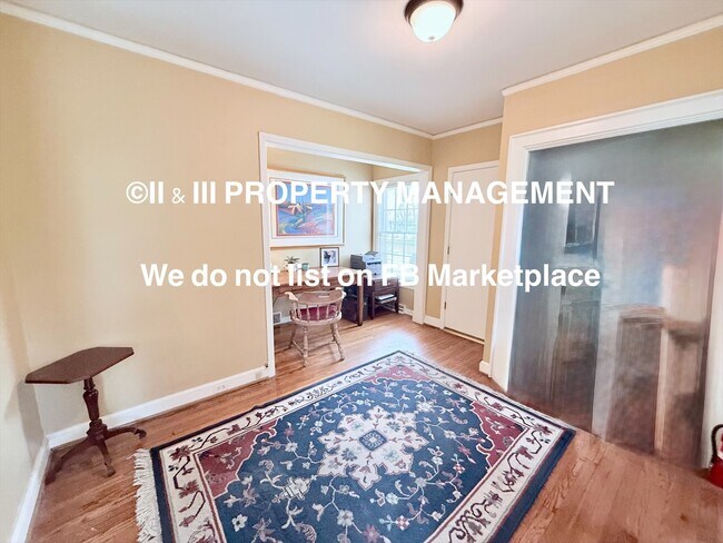 Building Photo - 1314 W Red Bridge Rd