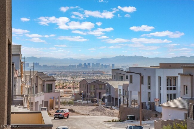 Building Photo - 11668 Golden Oriole Ave