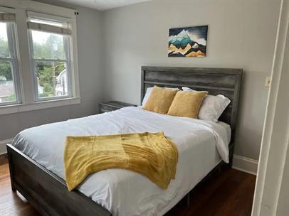 Building Photo - Limited-time offer: Apply by May 1st for $299 lease fee waived + $500 off first month’s rent. Pet...