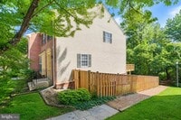 Building Photo - 10237 Green Holly Terrace