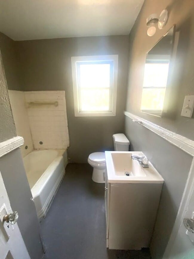 Building Photo - 1140 Baker Cir