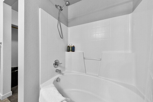 Building Photo - 159 W Peach Springs St
