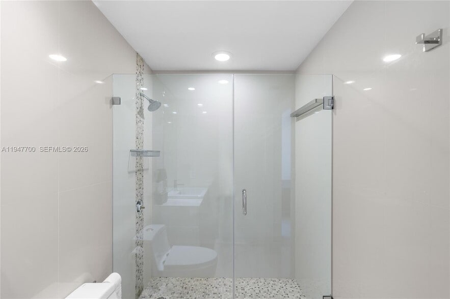 Building Photo - 90 SW 3rd St