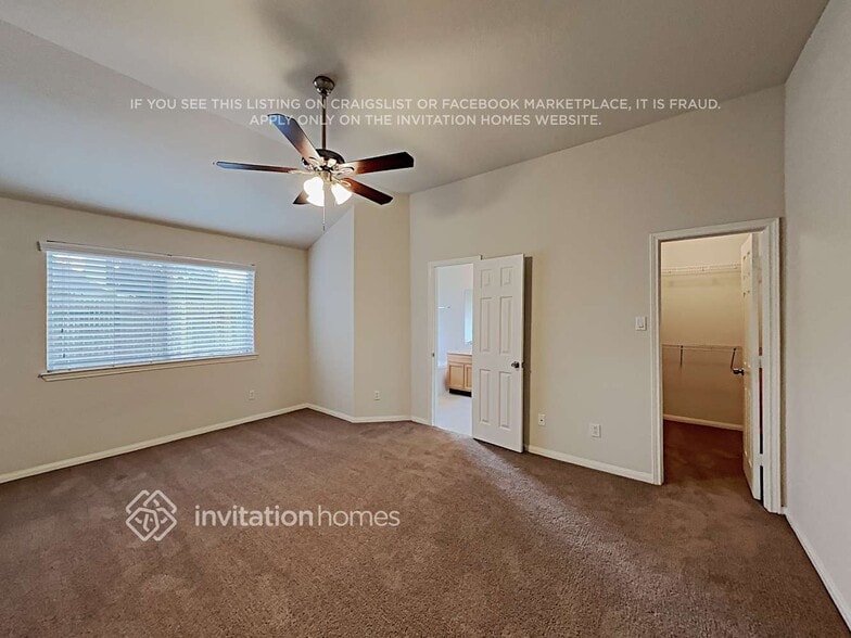 Building Photo - 2411 Cardinal Elm St